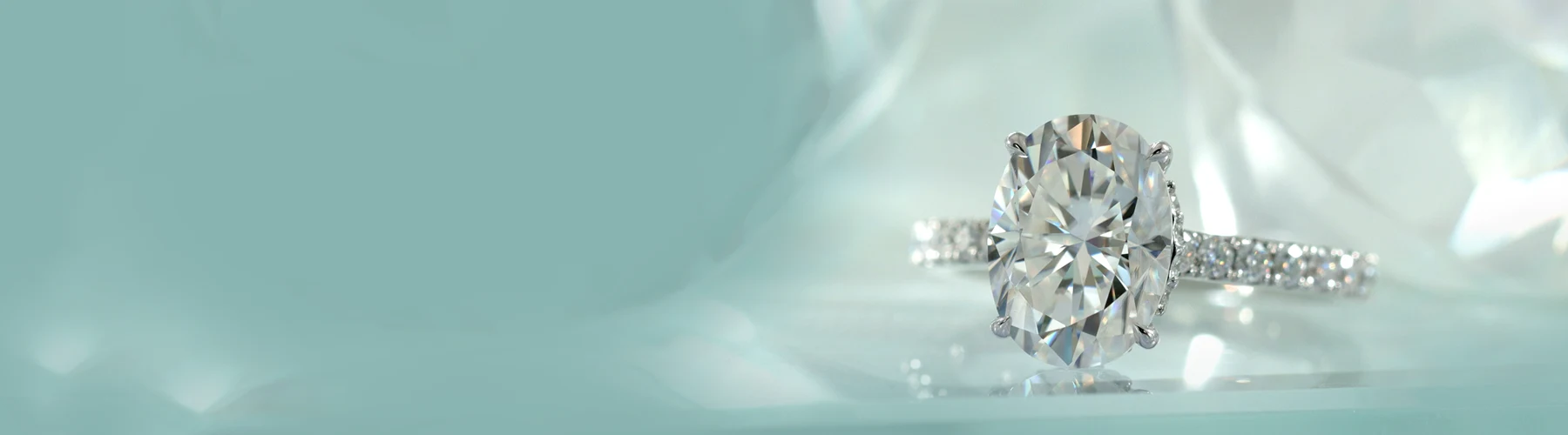 hand crafted designer lab diamond engagement rings in gold Quorri