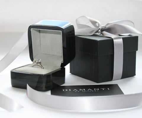 lab grown diamond solitaire engagement ring in deluxe jewelry box Quorri Canada