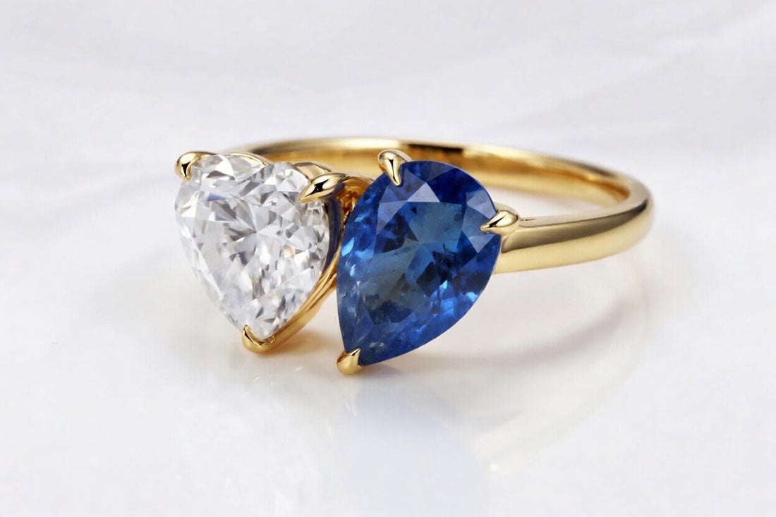Toi et Moi lab grown heart diamond with lab grown blue pear sapphire yellow gold -  Quorri