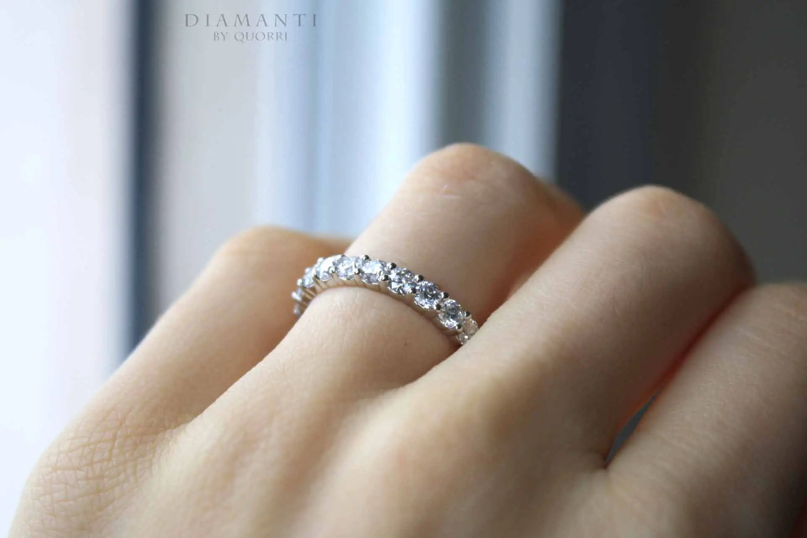 18k white gold shared prong 1.50 carat round lab diamond wedding band Quorri Canada