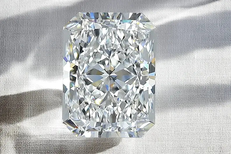 3 carat crushed ice lab diamond oval at Quorri Canada