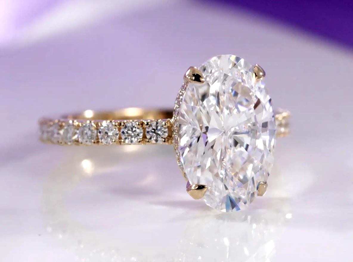Venus 2 carat Oval Aterna gen 4 lab created gem engagement ring at Quorri