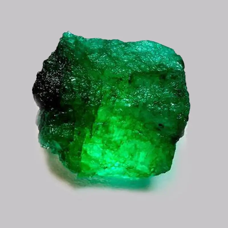 affordable custom cut green cultured lab created emerald at Quorri