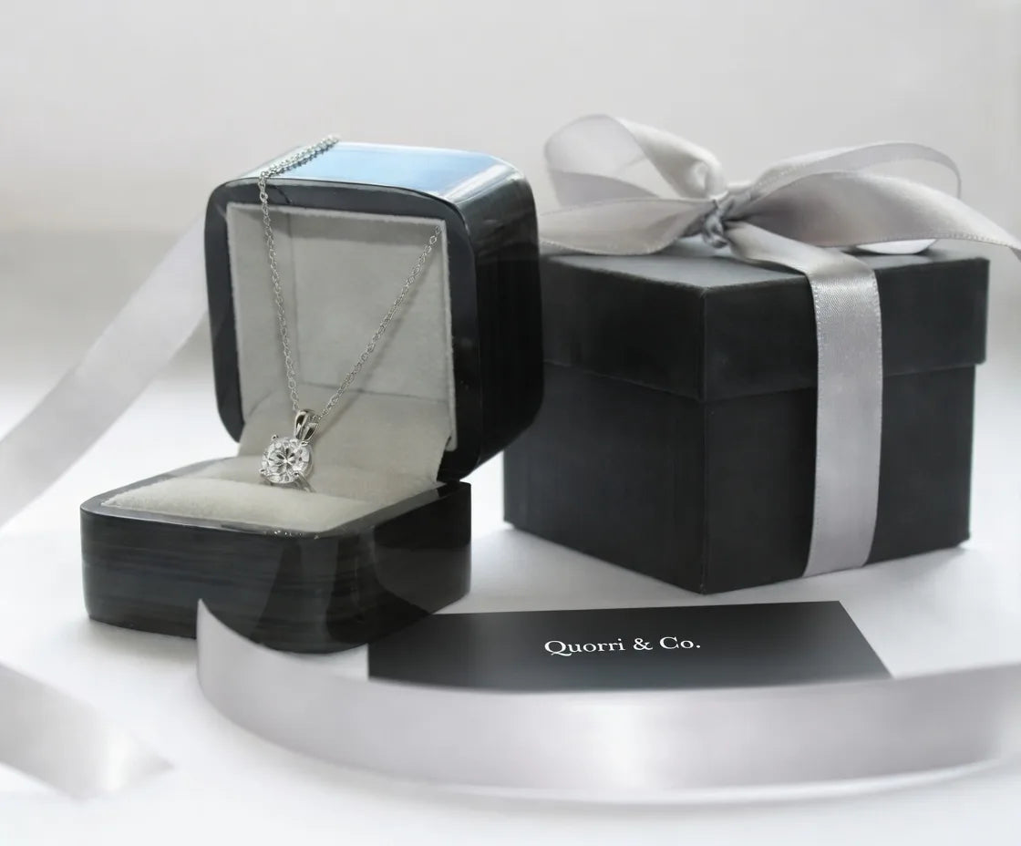 lab diamond pendant presentation box at Quorri