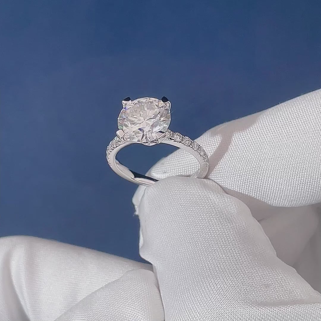 designer accented 3 carat lab grown diamond in gold and platinum at Quorri