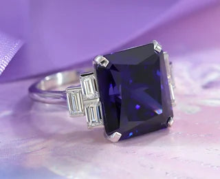 custom blue sapphire gemstone ring in white gold at Quorri Canada