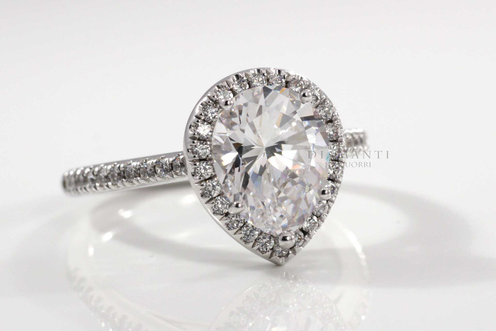 pear lab grown diamonds at Quorri Canada
